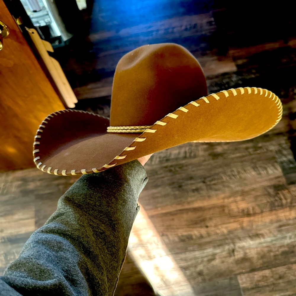 Shortys cowboy hat